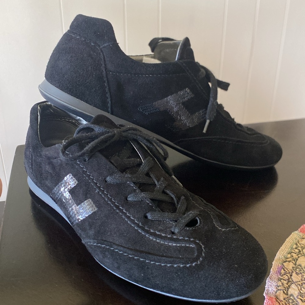 ✳️ Hogan Black Suede Lace-Up Sneakers
 Size 38 1/2